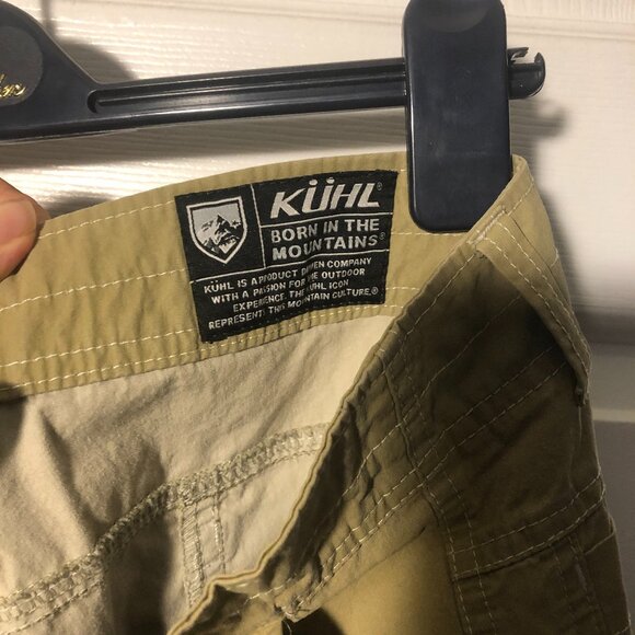 Kuhl men green cargo shorts, two leg pockets, 40 - Picture 3 of 12